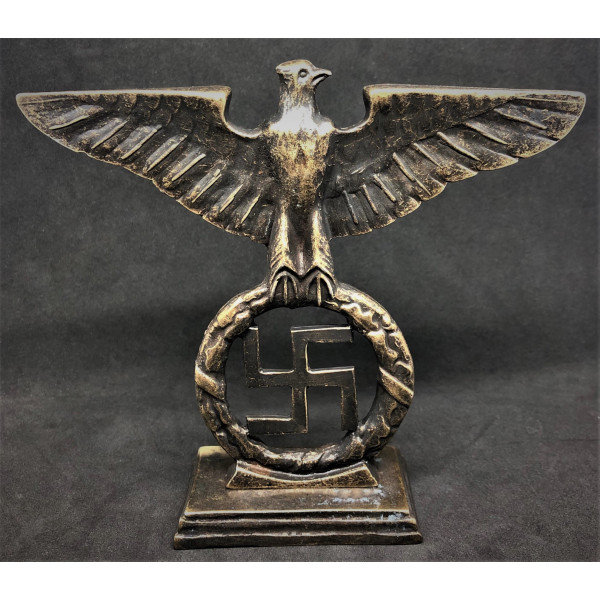 Aquila con Base
