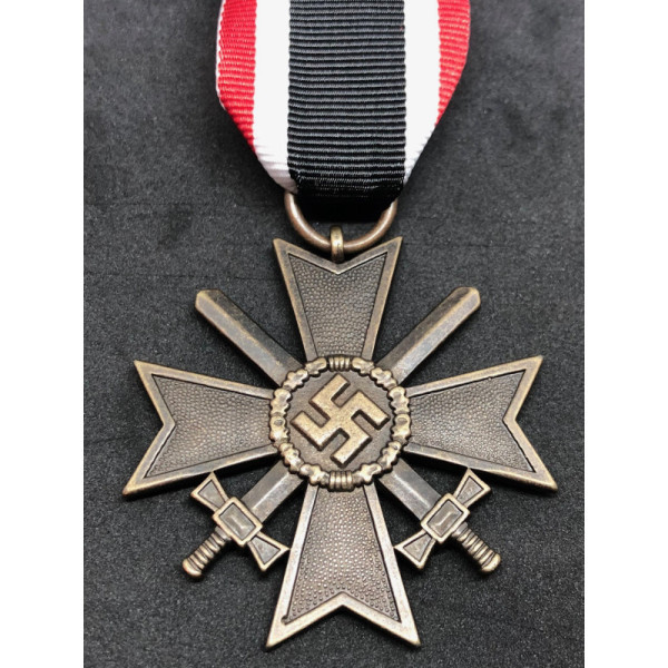 Croce al Merito di Guerra 1939 - con Spade