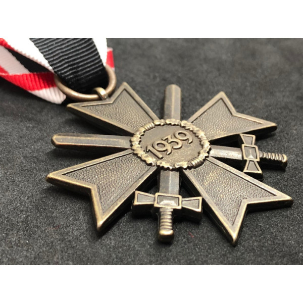 Croce al Merito di Guerra 1939 - con Spade