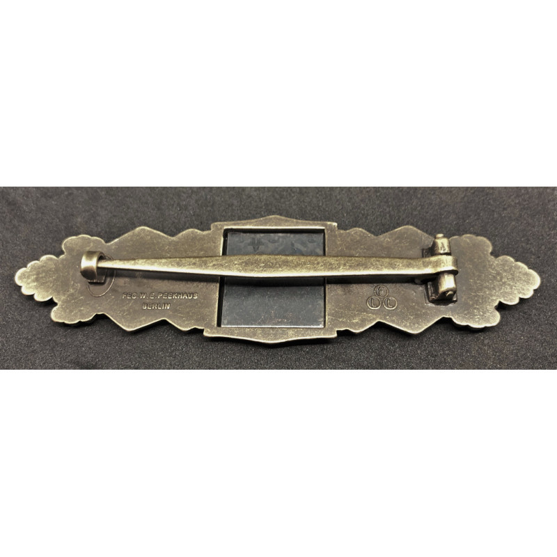 Close Combat Clasp (Bronze)