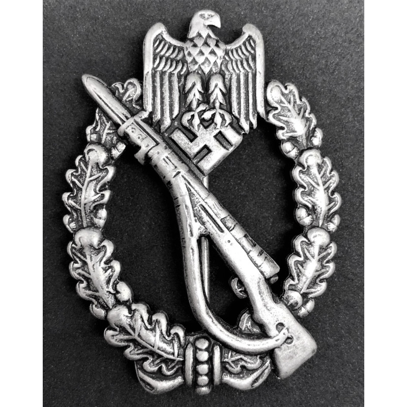 Infanterie Sturmabzeichen im Silber (Hersteller "Schauerte und Höhfeld")