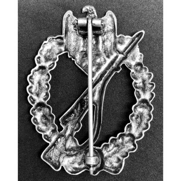 Infanterie Sturmabzeichen im Silber (Hersteller "Schauerte und Höhfeld")