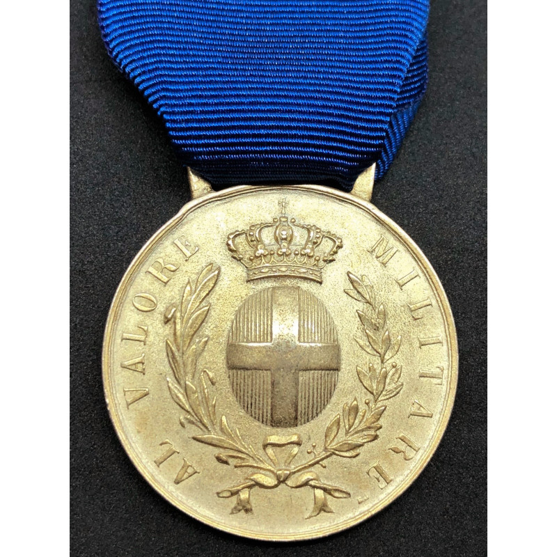Medal for military valor (Gold)