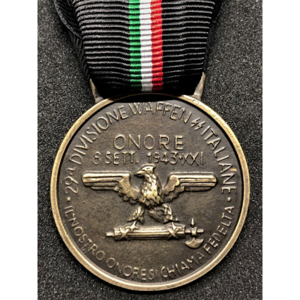 Medal 29th Div. Waffen SS Italy