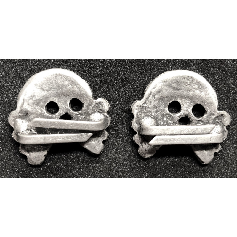 Panzer-Division Insignia (Couple)