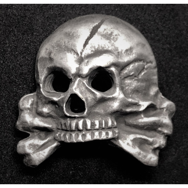 Totenkopf Mützenabzeichen