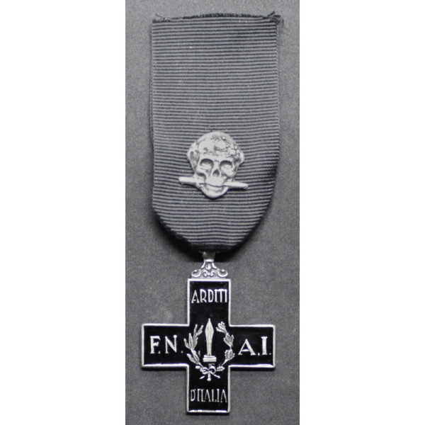Commemorative Cross "Arditi d'Italia"