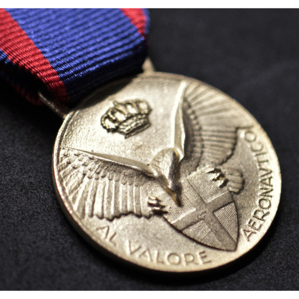 Medal to the aeronautical value (Gold)
