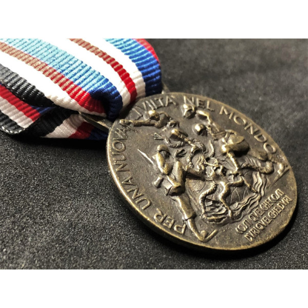 Medal of the Tripartite Pact Italy-Germany-Japan