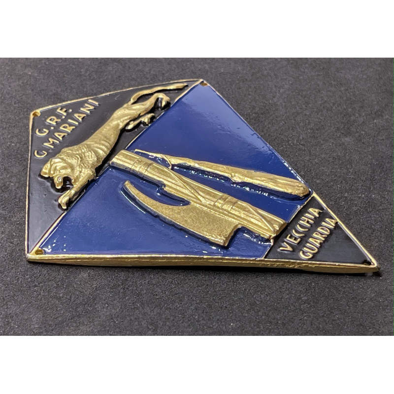 Shield - Gruppo Rionale Fascista (G.R.F.) G. Mariani - Vecchia Guardia