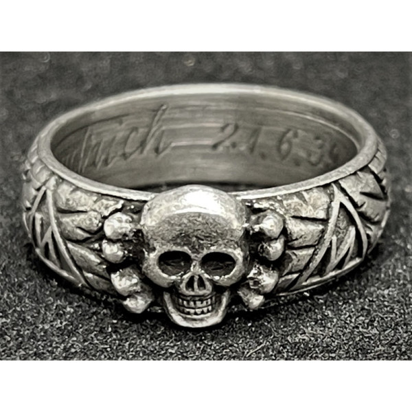 Totenkopfring di Reinhard Heydrich