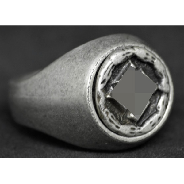 Anello - Swastika