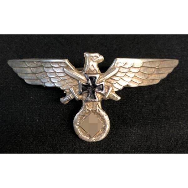 Reservists Eagle Hat Badge