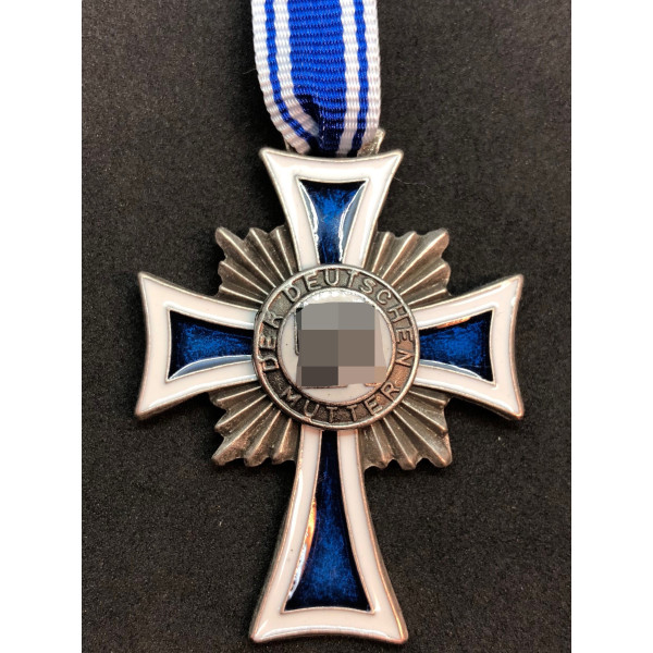 Croce D'onore Per Le Madri Tedesche Argento 2