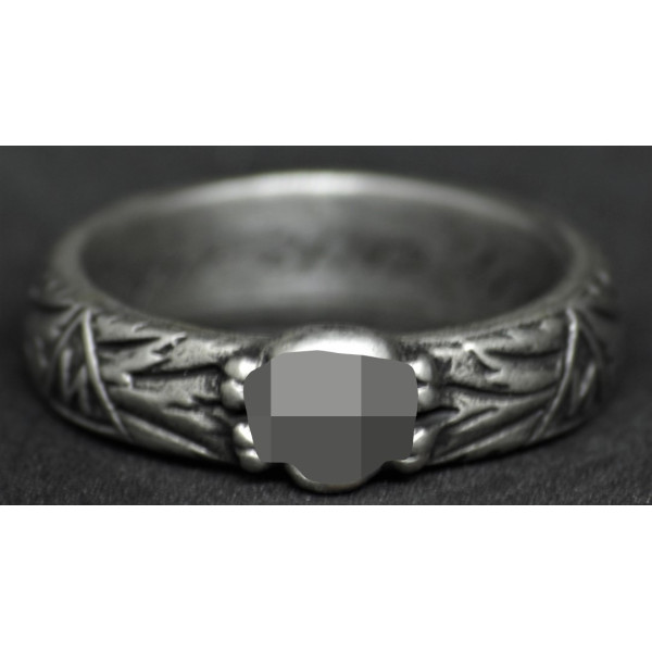 -Totenkopfring di Panzer Meyer 2