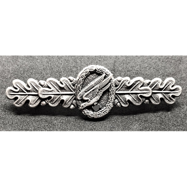 Luftwaffe Paratroopers Combat Badge (Silver) 2
