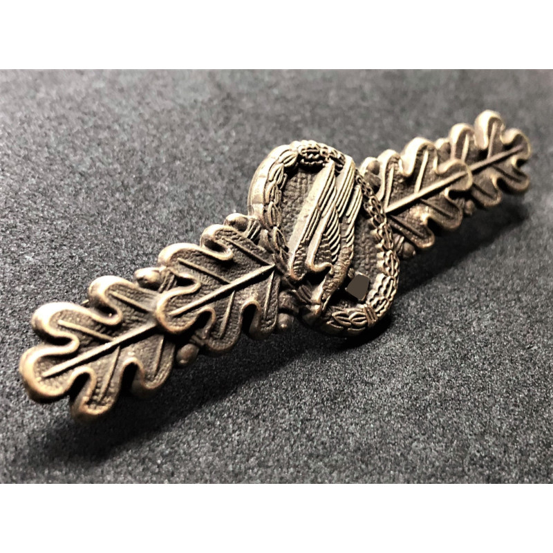 Luftwaffe Paratroopers Combat Badge (Bronze)