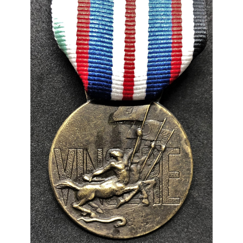 Medaille des Dreigliedrigen Paktes Italien-Deutschland-Japan
