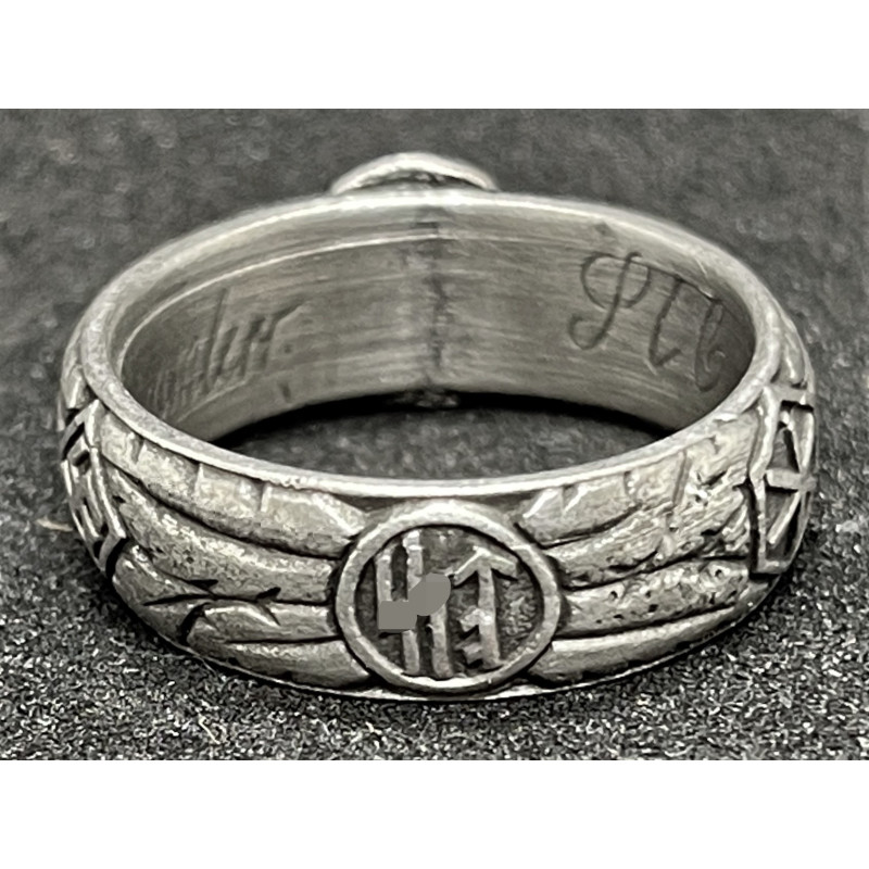 Totenkopfring di Reinhard Heydrich