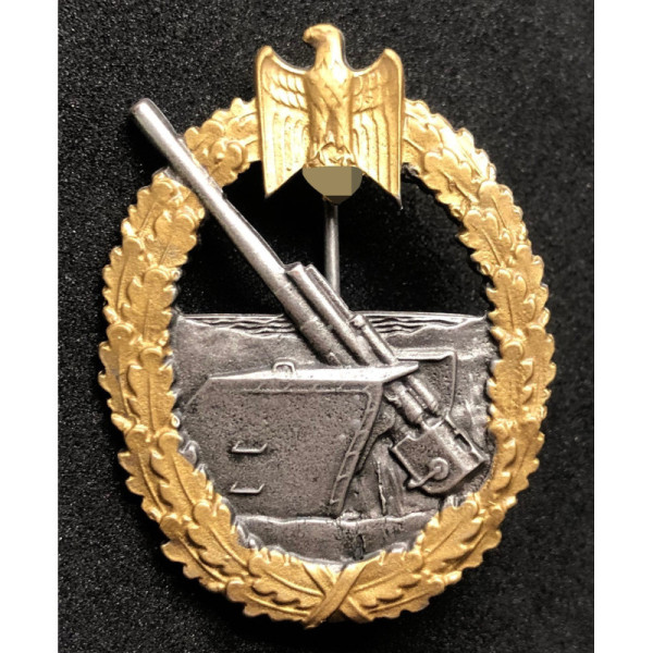 Distintivo Per Combattenti Dei Reparti Di Artiglieria Di Marina ww2.