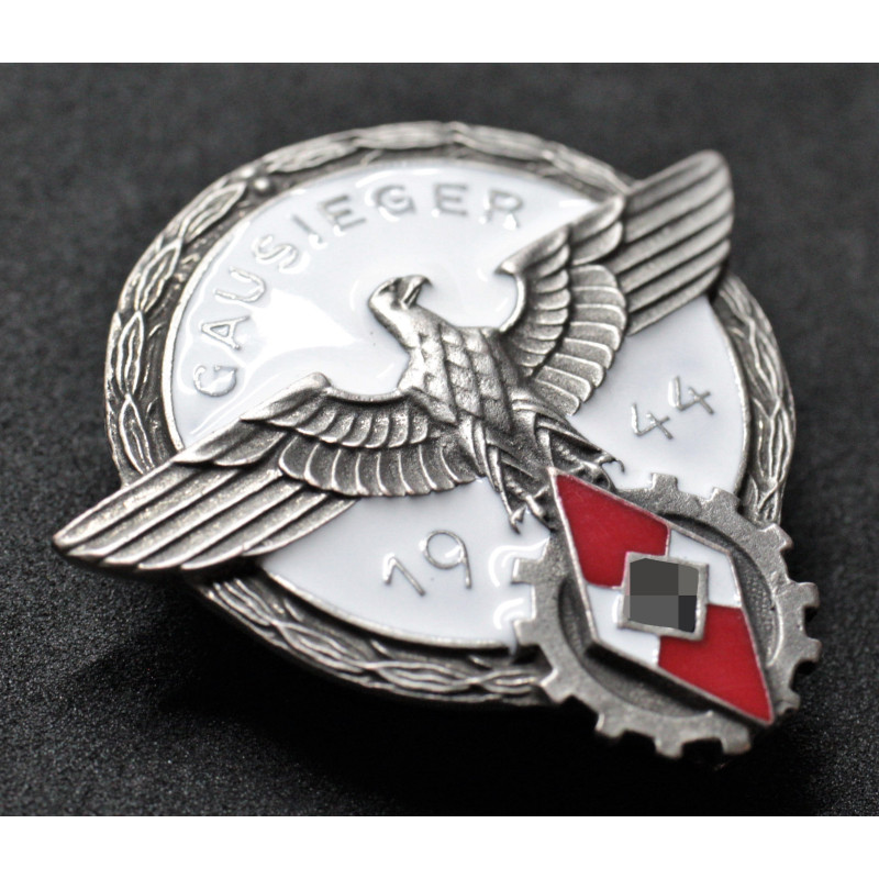 Distintivo HitlerJugend - Gausieger im Reichsberufswettkampf 1944