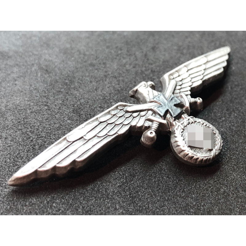 Reservists Eagle Hat Badge