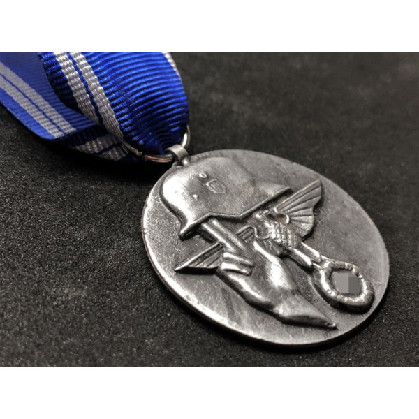 Repro Medaglia Adolf Hitler ww2. Per Rievocazione.