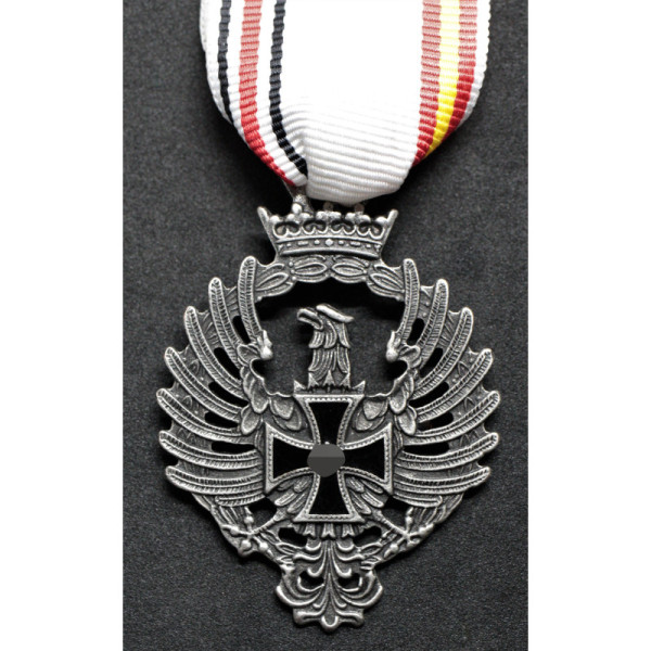 Repro Medal Blaue Division ww2 for reenactment.