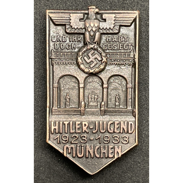 Distintivo per il Decimo Anniversario della Hitlerjugend a Monaco 1923-1933