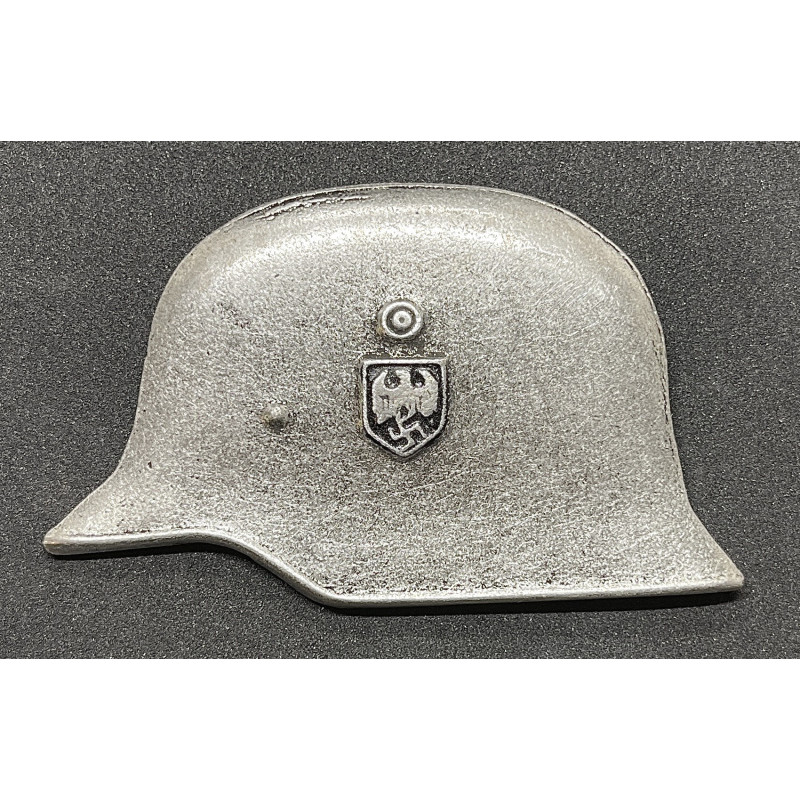 Abzeichen - Helm der Waffen-SS in Afrika