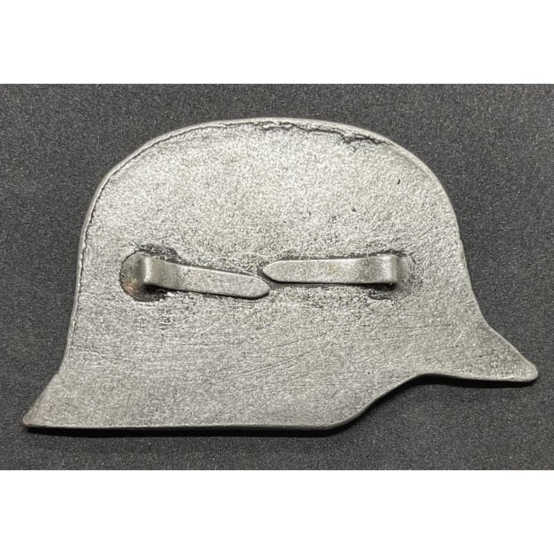 Badge - Helmet of the Waffen SS in Africa