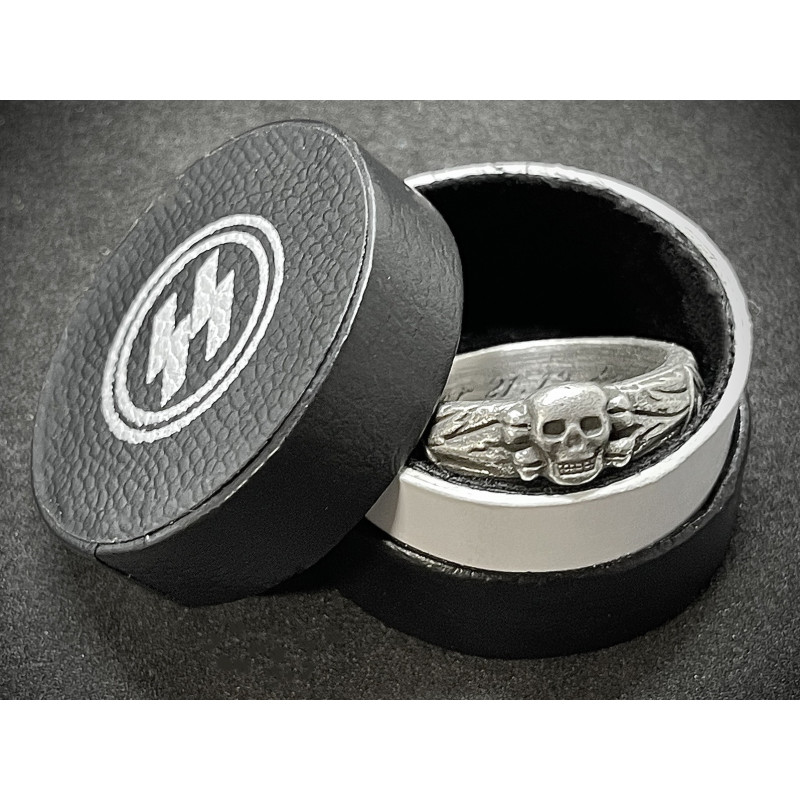 Scatolina per Anello Totenkopfring