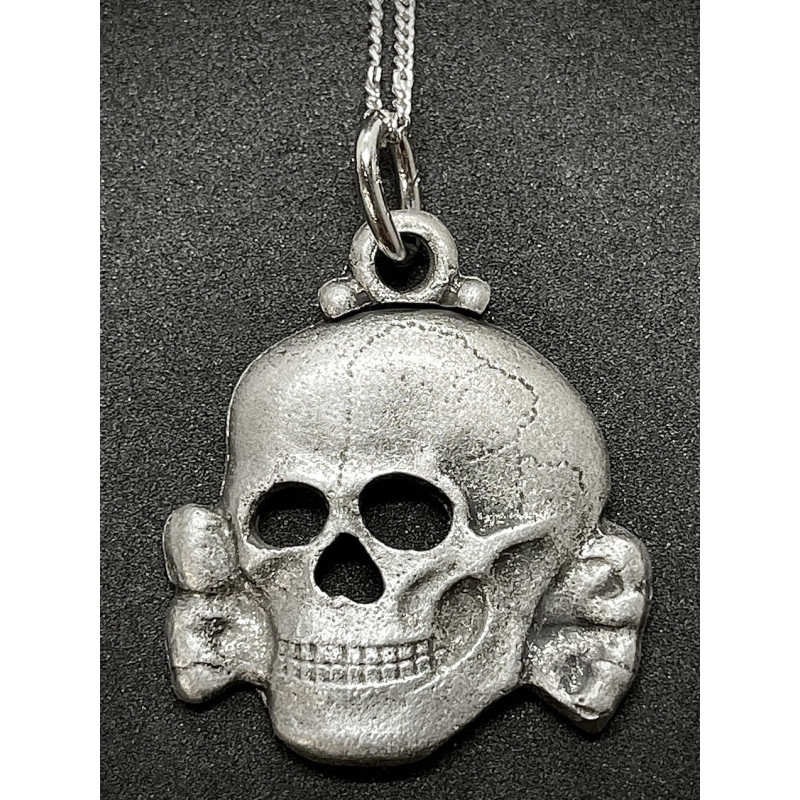 Necklace - Totenkopf (Pendant + Necklace)