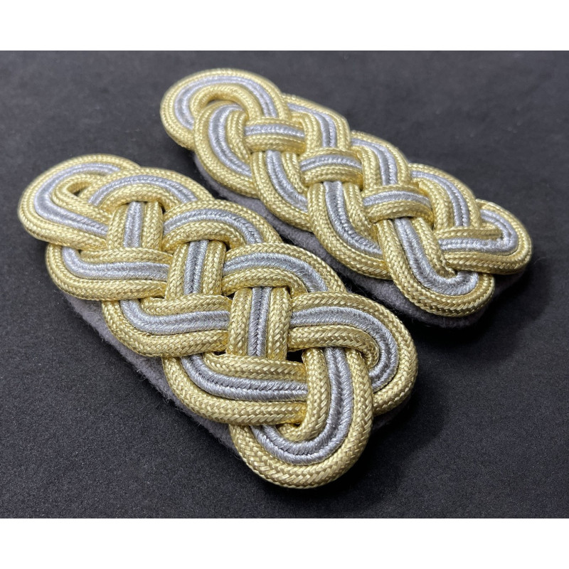 Shoulder Boards - Waffen-SS General (Oberführer or Obergruppenführer)