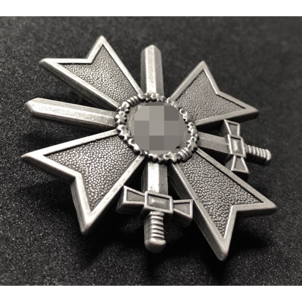 Kriegsverdienstkreuz 1. Klasse mit Schwertern