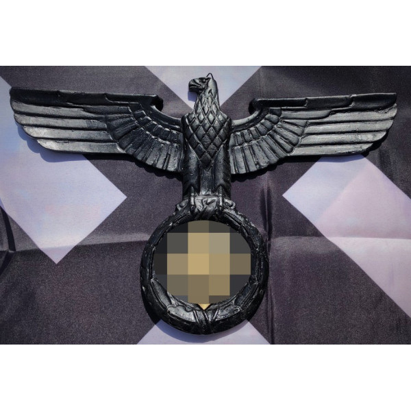 Wall Eagle 2