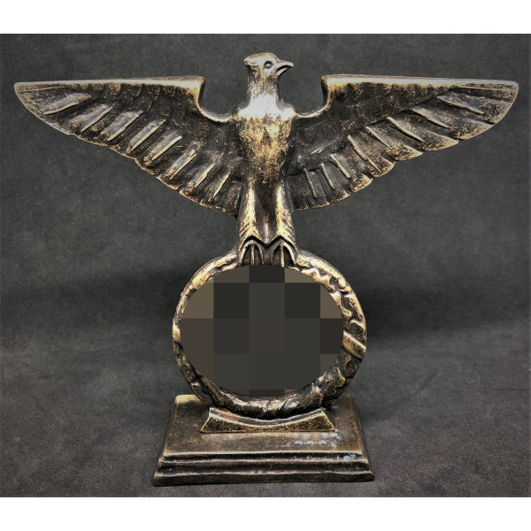 Eagle with Base 2