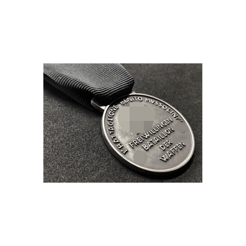 Commemorative Medal of the Italian SS of the "Benito Mussolini" 1st Bersaglieri Volunteer Battalion (Silver)