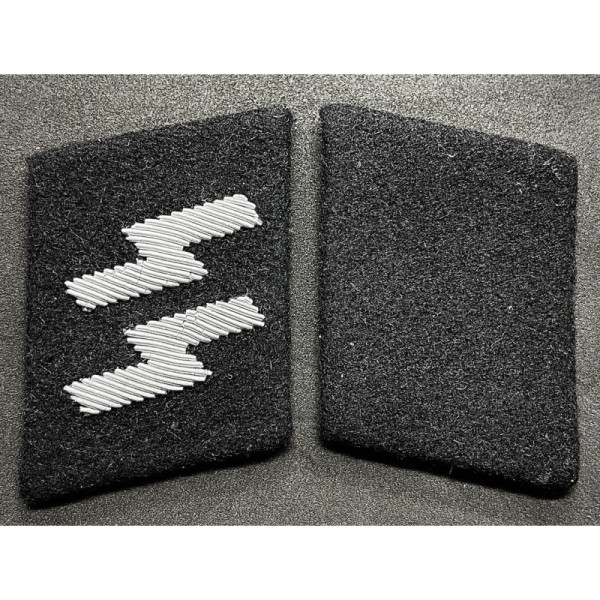 Waffen-SS Kragenspiegel - Schütze und Oberschütze