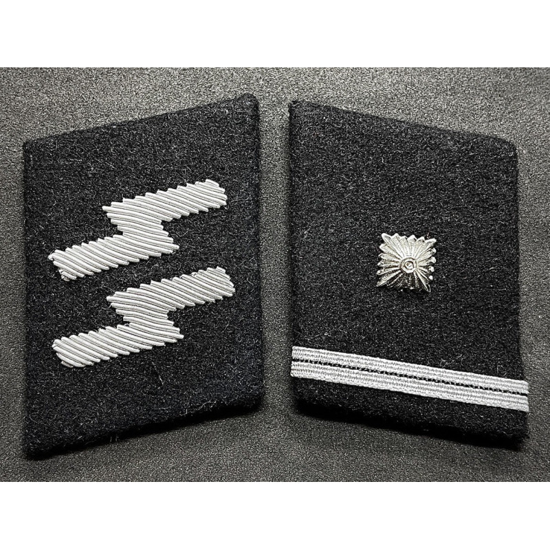Mostrine Waffen-SS - Scharführer
