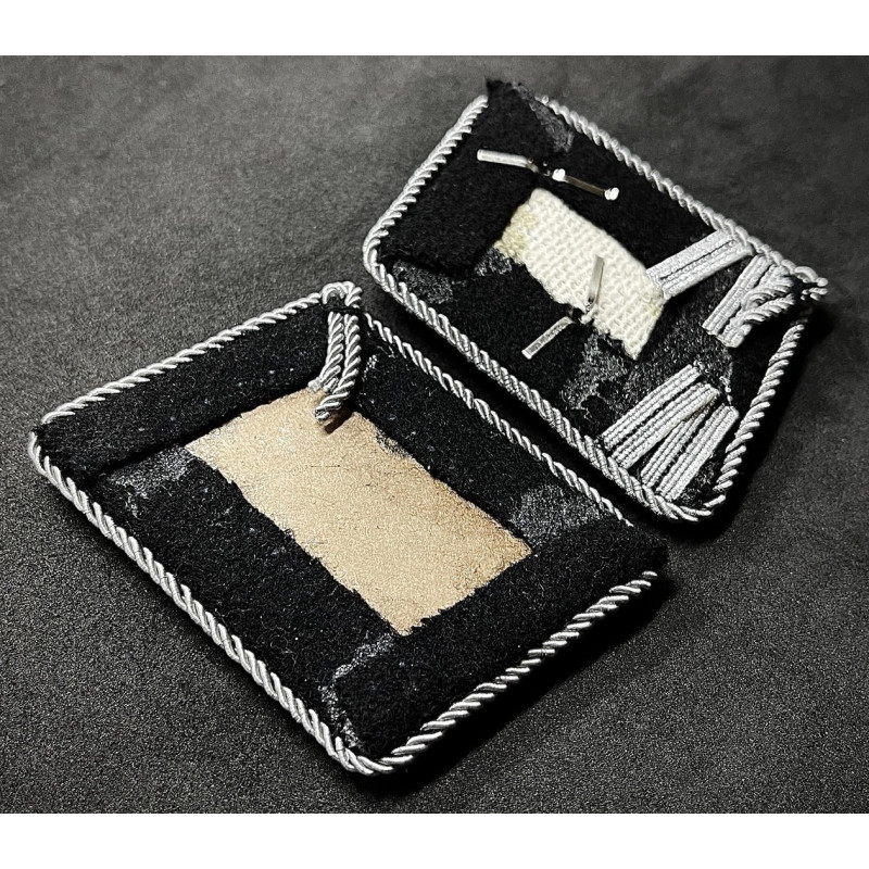 Waffen-SS Collar Tabs - Sturmscharführer