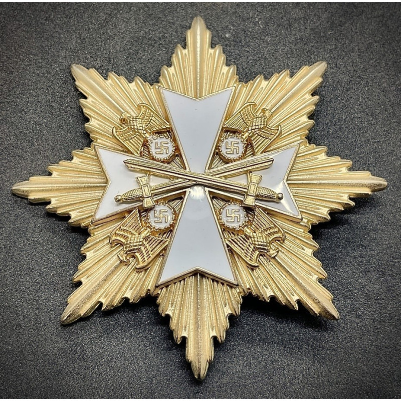 Stella della Gran Croce dell'Ordine Dell'Aquila - con Spade (Oro)