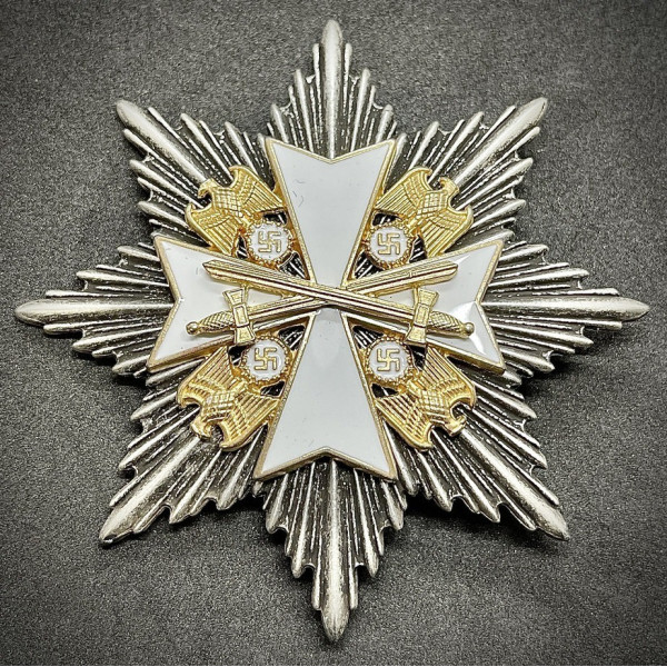 Stella della Gran Croce dell'Ordine Dell'Aquila - con Spade (Argento)