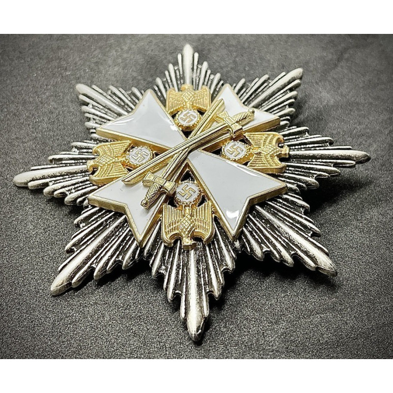 Stella della Gran Croce dell'Ordine Dell'Aquila - con Spade (Argento)