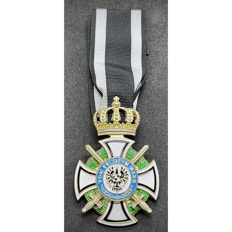 Hausorden von Hohenzollern - Kreuz der Ritter mit Schwertern