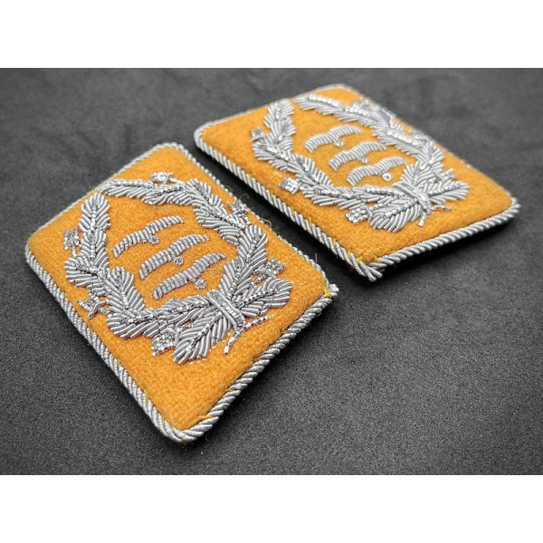 Luftwaffe Collar Tabs - Oberst