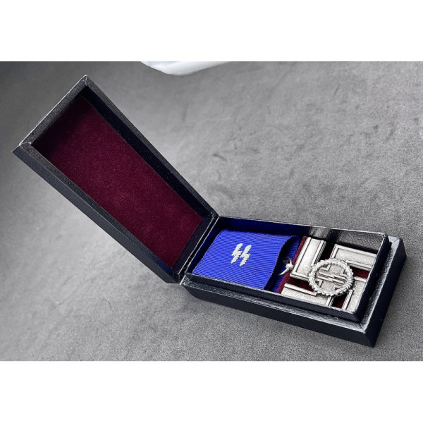 -Case for Long Service SS Medal (Medal and ribbon not included)