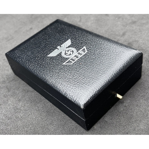 -Case for Iron Cross 1st Class Reconfirmation (Badge not included)