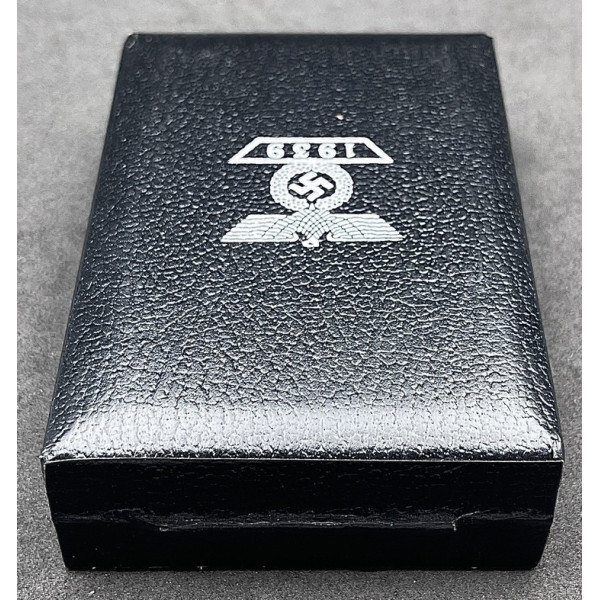 -Case for Iron Cross 1st Class Reconfirmation (Badge not included)