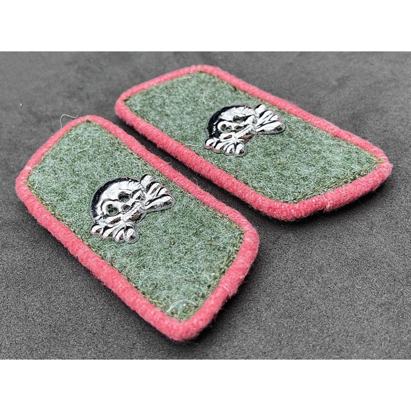 Panzer Collar Tabs - Panzerjäger of the Fallschirm-Panzer-Division 1 "Hermann Göring"